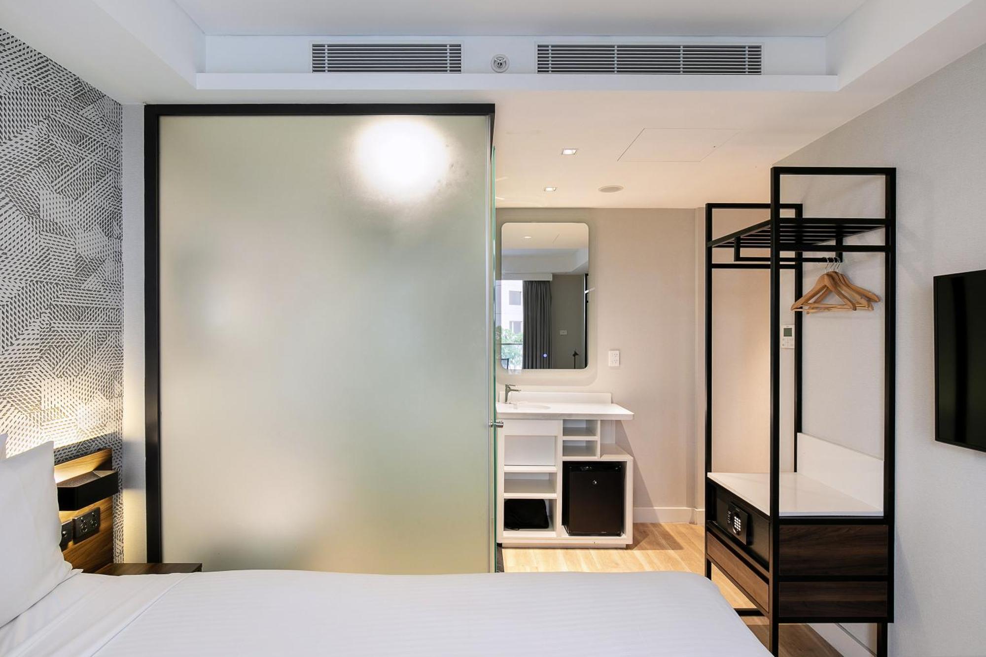 Kith Hotel Darling Harbour Sydney Exterior photo